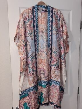 Chicos Silky Paisley Open Kimono - With Gold Tie And Tassel Closure